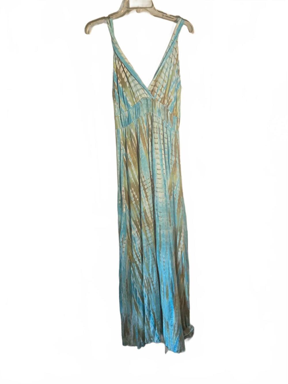 Pineapples Boutique Elegant Tie-Dye Maxi Dress - Perfect for Summer Medium - Picture 9 of 11